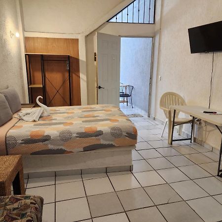 Small Studio Apt 5Min To Dt! Сіуатанехо Екстер'єр фото